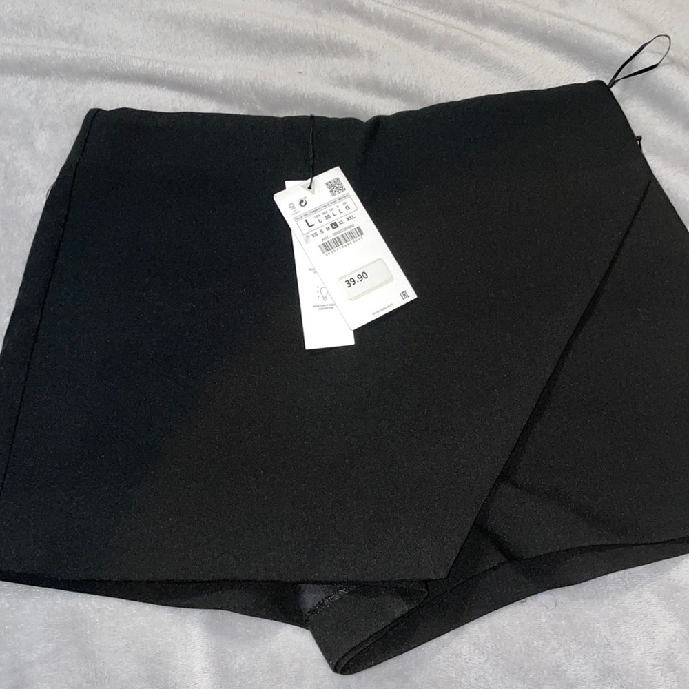 Zara Black skort